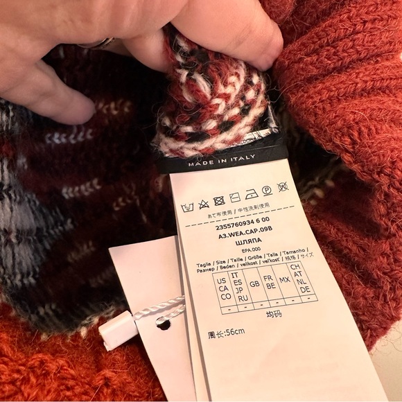 NWOT Weekend Max Mara Label-cut Wool Alpaca Beanie Fall/Winter Beige/Red Holiday - Picture 7 of 9